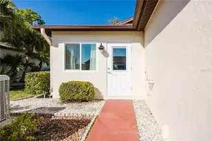 689 Linden Dr, Englewood, FL 34223 - Photo 6