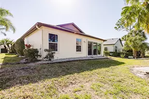 689 Linden Dr, Englewood, FL 34223 - Photo 28