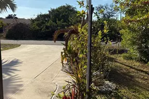 321 Venetia Ave, North Port, FL 34287 - Photo 24