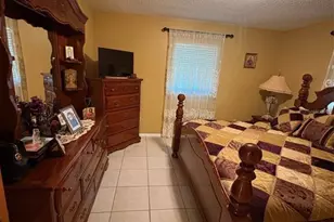 321 Venetia Ave, North Port, FL 34287 - Photo 42