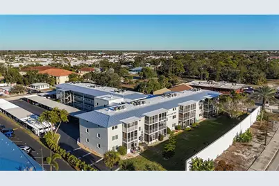 649 Tamiami Trail S #112, Venice, FL 34285 - Photo 4