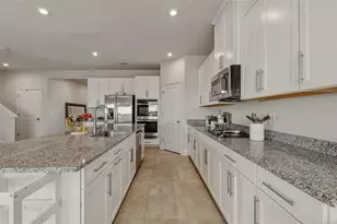 16390 Queen Palm Dr, Port Charlotte, FL 33953 - Photo 8