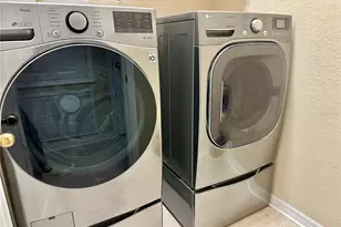 24479 Vienison Ln, Punta Gorda, FL 33955 - Photo 28