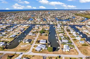 700 Long Beach Ct, Punta Gorda, FL 33950 - Photo 8