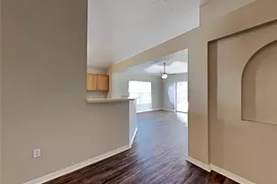 744 Lobelia Dr, Davenport, FL 33837 - Photo 2