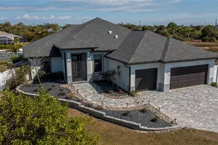 159 April Rd, Rotonda West, FL 33947 - Photo 8