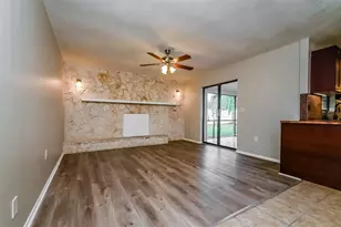 8419 Brandeis Cir E, Sarasota, FL 34243 - Photo 6