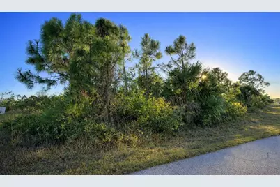 12121 Snow Bird Avenue, Port Charlotte, FL 33981 - Photo 2