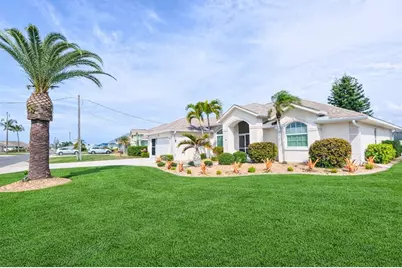 35 Sportsman Court, Rotonda West, FL 33947 - Photo 2