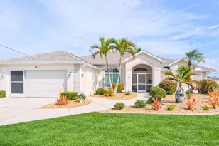 35 Sportsman Ct, Rotonda West, FL 33947 - Photo 1