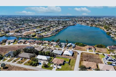 528 SE 5th Place, Cape Coral, FL 33990 - Photo 38