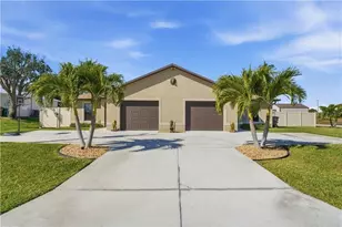 528 SE 5th Pl, Cape Coral, FL 33990 - Photo 1