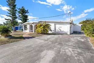 839 Conreid Dr NE, Port Charlotte, FL 33952 - Photo 4