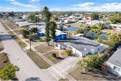 839 Conreid Drive NE, Port Charlotte, FL 33952 - Photo 6