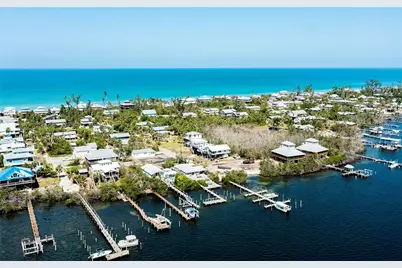 8864 Bay Street, Placida, FL 33946 - Photo 14