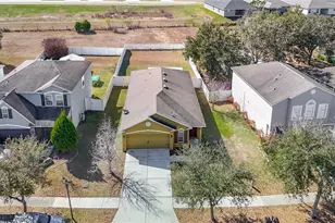 13221 Waterford Castle Dr, Dade City, FL 33525 - Photo 2