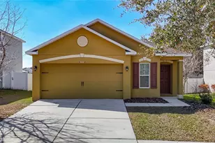 13221 Waterford Castle Dr, Dade City, FL 33525 - Photo 1