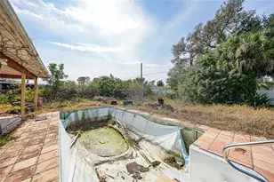 2327 Ambrose Ln, Port Charlotte, FL 33952 - Photo 14