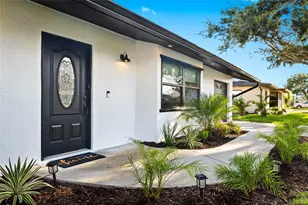 1311 Cypress Ave, Venice, FL 34285 - Photo 2