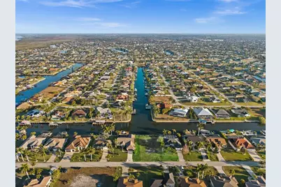 2623 SW 35th Lane, Cape Coral, FL 33914 - Photo 18