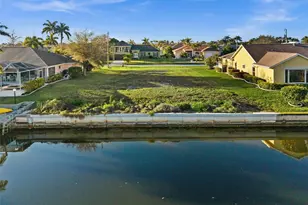 2623 SW 35th Ln, Cape Coral, FL 33914 - Photo 8