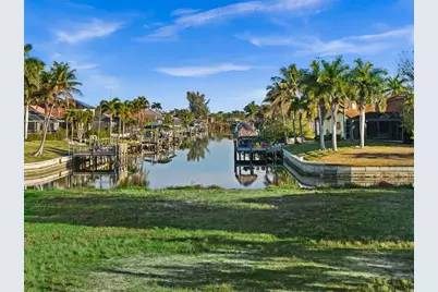 2623 SW 35th Lane, Cape Coral, FL 33914 - Photo 4