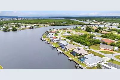 205 East Tarpon Boulevard NW, Port Charlotte, FL 33952 - Photo 28