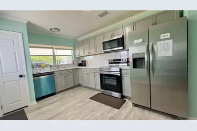 420 Greenwich Avenue NW, Port Charlotte, FL 33952 - Photo 2