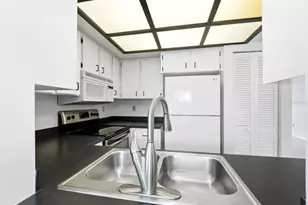 21029 Peachland Blvd, Port Charlotte, FL 33954 - Photo 10