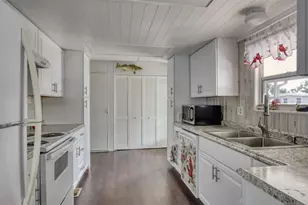 24437 Harbor View Rd, Punta Gorda, FL 33980 - Photo 20