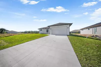 1024 Halby Avenue, Lehigh Acres, FL 33974 - Photo 36