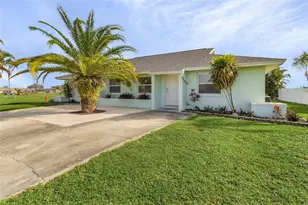928-930 SW 37th Ln, Cape Coral, FL 33914 - Photo 2