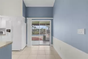 928-930 SW 37th Ln, Cape Coral, FL 33914 - Photo 8