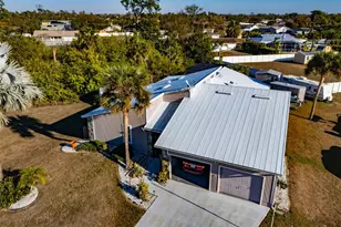 643 Blue Ln NW, Port Charlotte, FL 33952 - Photo 4