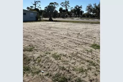 21124 McGuire Avenue, Port Charlotte, FL 33952 - Photo 4