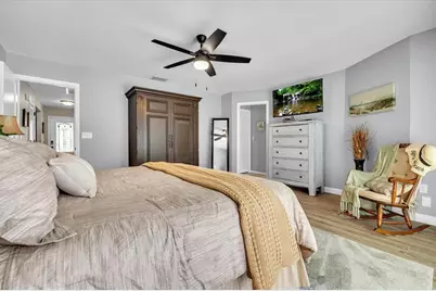 941 Springview Avenue NW, Port Charlotte, FL 33948 - Photo 18