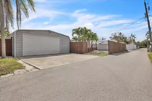 422 W Grace Street W, Punta Gorda, FL 33950 - Photo 32