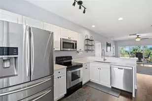 3921 Cape Haze Dr, Rotonda West, FL 33947 - Photo 6