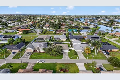 412 SE 13th Avenue, Cape Coral, FL 33990 - Photo 40