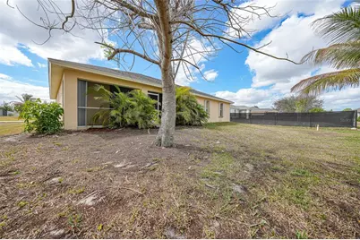 2117 NE 40th Street, Cape Coral, FL 33909 - Photo 30