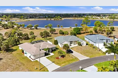 44 Sportsman Lane, Rotonda West, FL 33947 - Photo 4