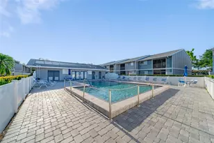 6033 34th Street W, Bradenton, FL 34210 - Photo 8