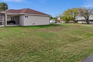 18597 Lake Worth Blvd, Port Charlotte, FL 33948 - Photo 32