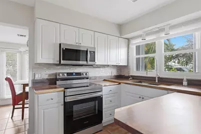 521 W Olympia Avenue, Punta Gorda, FL 33950 - Photo 36