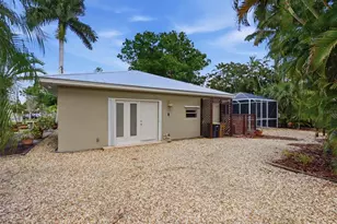 521 W Olympia Ave, Punta Gorda, FL 33950 - Photo 26