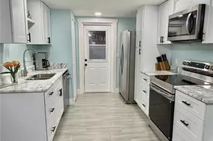 14062 Palm St, Madeira Beach, FL 33708 - Photo 4