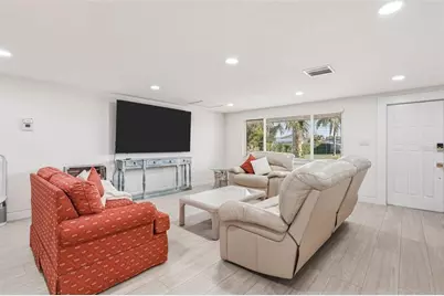 105 Leland Street SE, Port Charlotte, FL 33952 - Photo 8