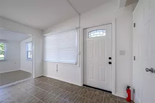 927 W Olympia Ave, Punta Gorda, FL 33950 - Photo 4