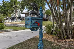 3708 Peace River Dr, Punta Gorda, FL 33983 - Photo 2