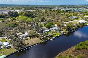 7754 Riverside Dr, Punta Gorda, FL 33982 - Photo 4
